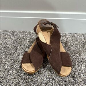 Troentorp Dark Brown Suede Clogs